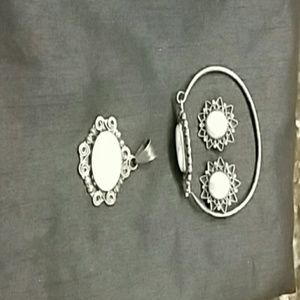 Vintage silver pendant, bracelet and earrings